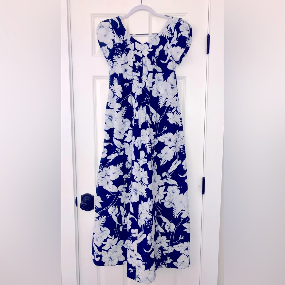 Vintage Hawaiian Muʻumuʻu Dress | Fashions by Loke | Blue & White Floral